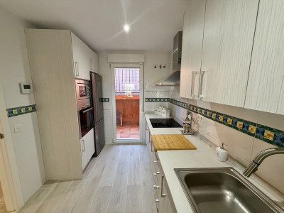 5 Bedroom Townhouse in Cabopino - Image 4