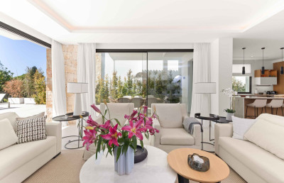 5 Bedroom Detached Villa in San Pedro de Alcántara - Image 5