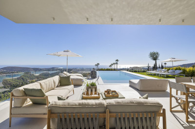 6 Bedroom Detached Villa in Benahavís - Image 5