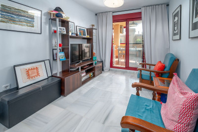 1 Bedroom Middle Floor Apartment in La Cala de Mijas - Image 5