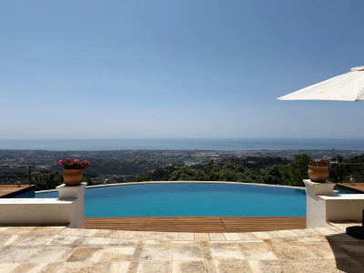 5 Bedroom Detached Villa in La Zagaleta - Image 3