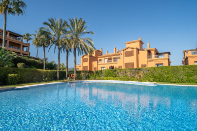 2 Bedroom Ground Floor Apartment in Estepona - Image 1