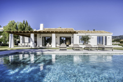 5 Bedroom Detached Villa in El Rosario - Image 2