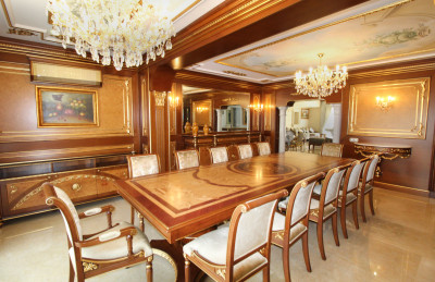 8 Bedroom Detached Villa in Guadalmina Baja - Image 4