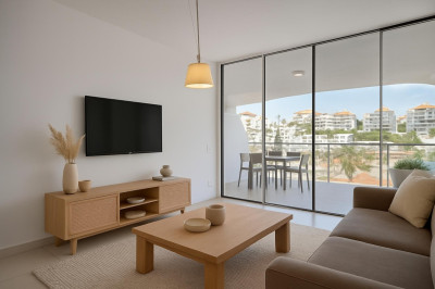 2 Bedroom Ground Floor Apartment in Benalmadena - Image 4