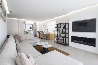 2 Bedroom Middle Floor Apartment in Nueva Andalucía - Image 1