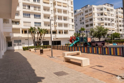 4 Bedroom Penthouse in Marbella - Image 2