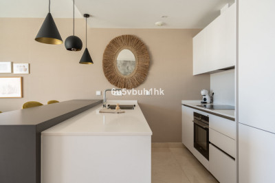 4 Bedroom Townhouse in La Cala de Mijas - Image 4