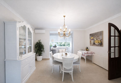 5 Bedroom Townhouse in San Pedro de Alcántara - Image 2