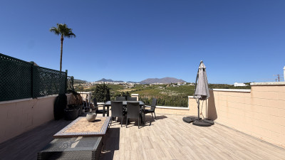 3 Bedroom Townhouse in La Duquesa - Image 1