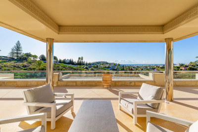 2 Bedroom Middle Floor Apartment in Nueva Andalucía