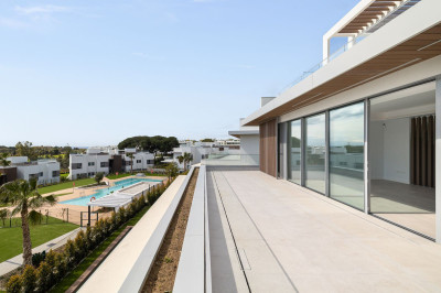 3 Bedroom Penthouse Duplex in Santa Clara - Image 2