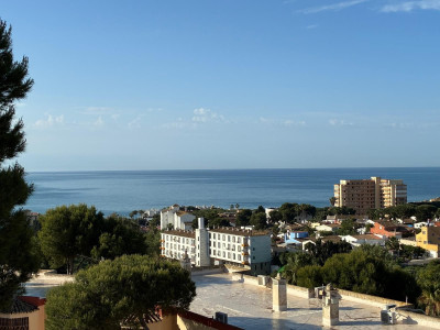 2 Bedroom Top Floor Apartment in Riviera del Sol