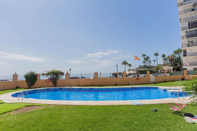 1 Bedroom Middle Floor Apartment in Calahonda - Image 1