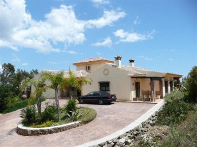 3 Bedroom Detached Villa in Mijas - Image 3