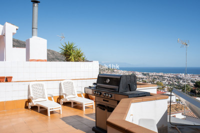 4 Bedroom Townhouse in Benalmadena Pueblo - Image 4