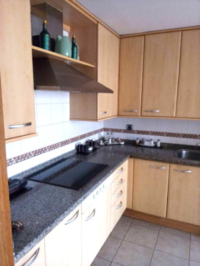 3 Bedroom Semi-Detached House in The Golden Mile - Image 4