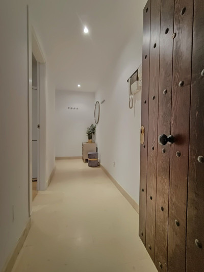 3 Bedroom Middle Floor Apartment in The Golden Mile - Image 3