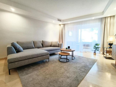 3 Bedroom Middle Floor Apartment in The Golden Mile - Image 5