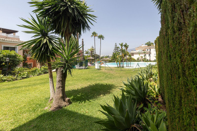 2 Bedroom Ground Floor Apartment in Cancelada - Image 3