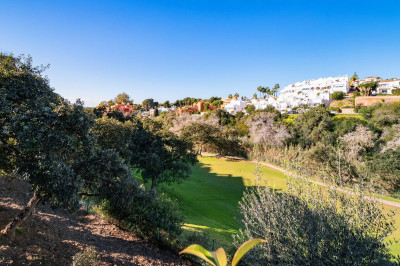 3 Bedroom Middle Floor Apartment in Cabopino - Image 2