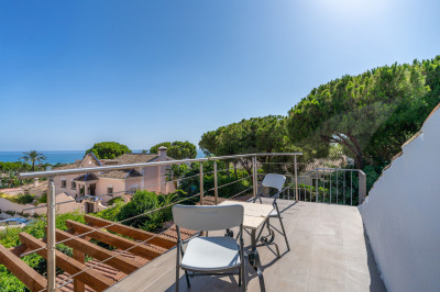 4 Bedroom Detached Villa in Marbesa - Image 4