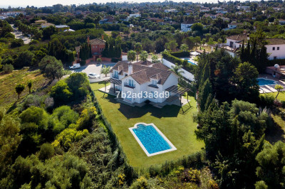 6 Bedroom Detached Villa in Sotogrande Costa