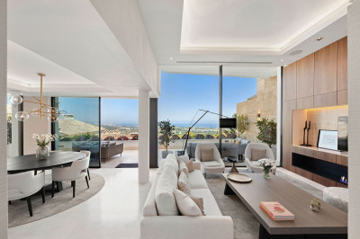 3 Bedroom Duplex in La Quinta - Image 1