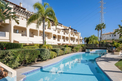 3 Bedroom Penthouse in Miraflores - Image 3