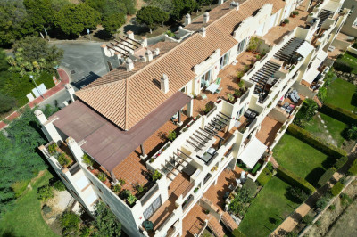 3 Bedroom Penthouse in Miraflores - Image 4