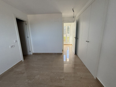 3 Bedroom Penthouse Duplex in La Duquesa - Image 2