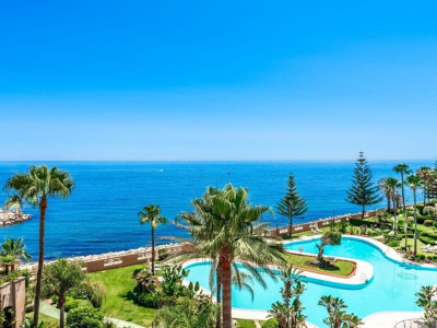 2 Bedroom Ground Floor Apartment in Puerto Banús - Image 2
