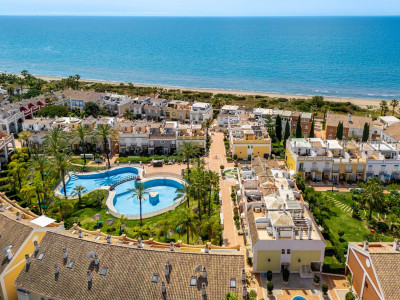 3 Bedroom Townhouse in Bahía de Marbella - Image 1
