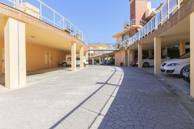 2 Bedroom Ground Floor Apartment in El Chaparral - Image 4