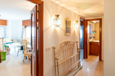 1 Bedroom Middle Floor Apartment in Torremuelle - Image 2