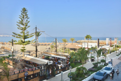 1 Bedroom Middle Floor Apartment in Puerto Banús - Image 2