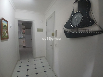 4 Bedroom Middle Floor Apartment in Estepona - Image 5