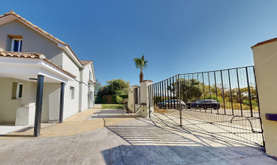 6 Bedroom Detached Villa in Sotogrande Costa - Image 3