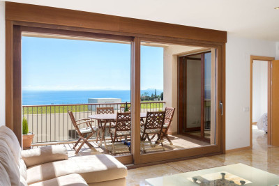 3 Bedroom Middle Floor Apartment in Altos de los Monteros - Image 1