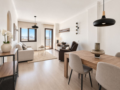 1 Bedroom Middle Floor Apartment in The Golden Mile - Image 2