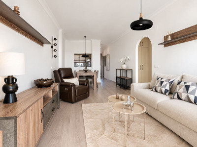 1 Bedroom Middle Floor Apartment in The Golden Mile - Image 3