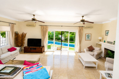 3 Bedroom Detached Villa in Calahonda - Image 5