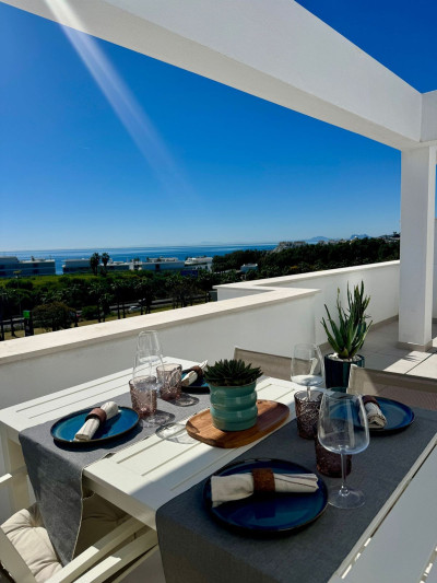 2 Bedroom Penthouse in Estepona - Image 1