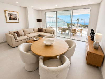 3 Bedroom Middle Floor Apartment in La Cala de Mijas - Image 4