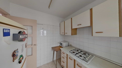 3 Bedroom Middle Floor Apartment in Marbella - Image 4
