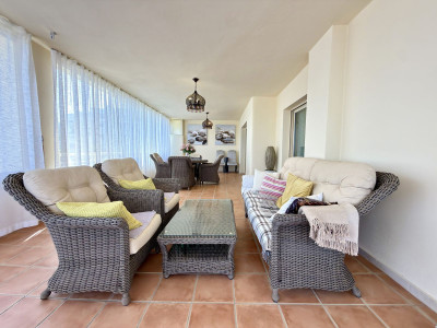 2 Bedroom Middle Floor Apartment in El Faro - Image 4