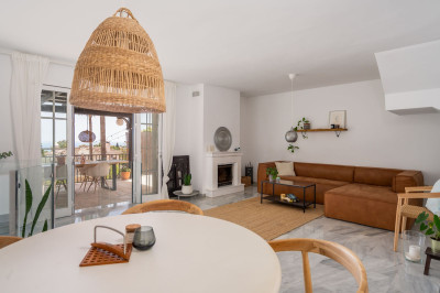 5 Bedroom Townhouse in Benalmadena Pueblo - Image 4