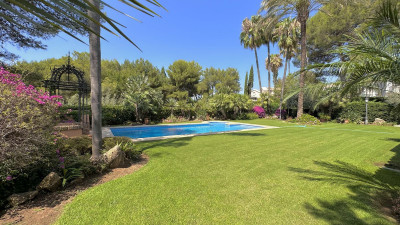 5 Bedroom Detached Villa in The Golden Mile - Image 3