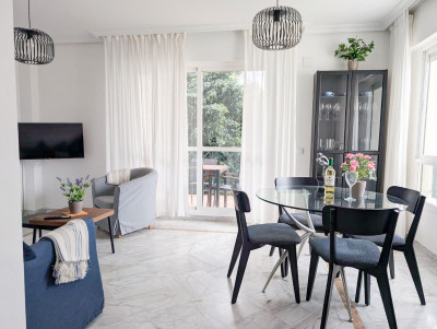 2 Bedroom Middle Floor Apartment in Marbella - Image 2