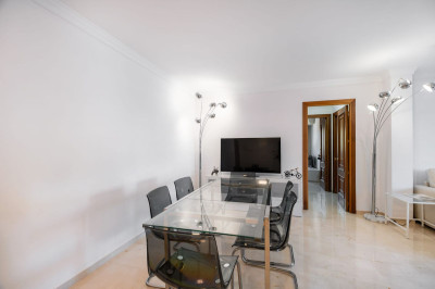 2 Bedroom Middle Floor Apartment in Nueva Andalucía - Image 3